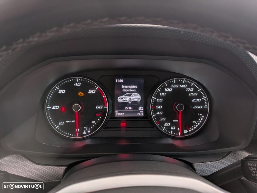 SEAT Leon ST 2.0 TDI Style — fotografia 9