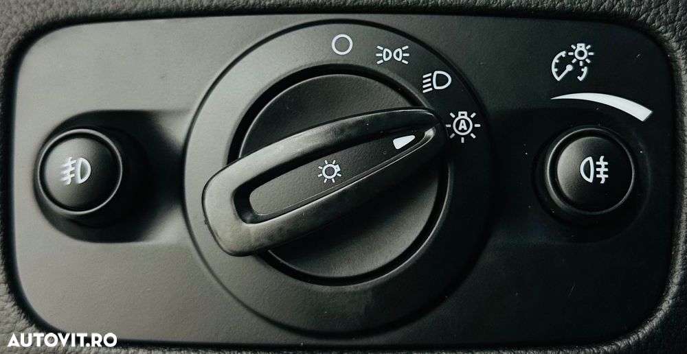 Ford Kuga 2.0 TDCi 4x4 Aut. ST-Line - 12