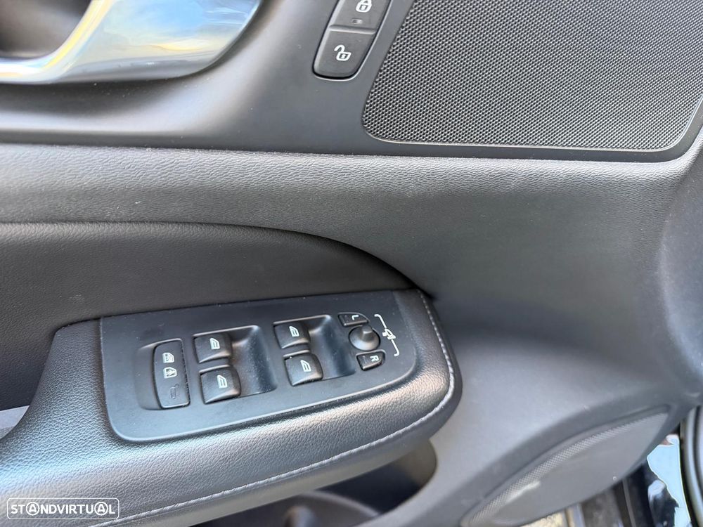 Volvo V60 2.0 T6 AWD TE Inscription Expression - 15