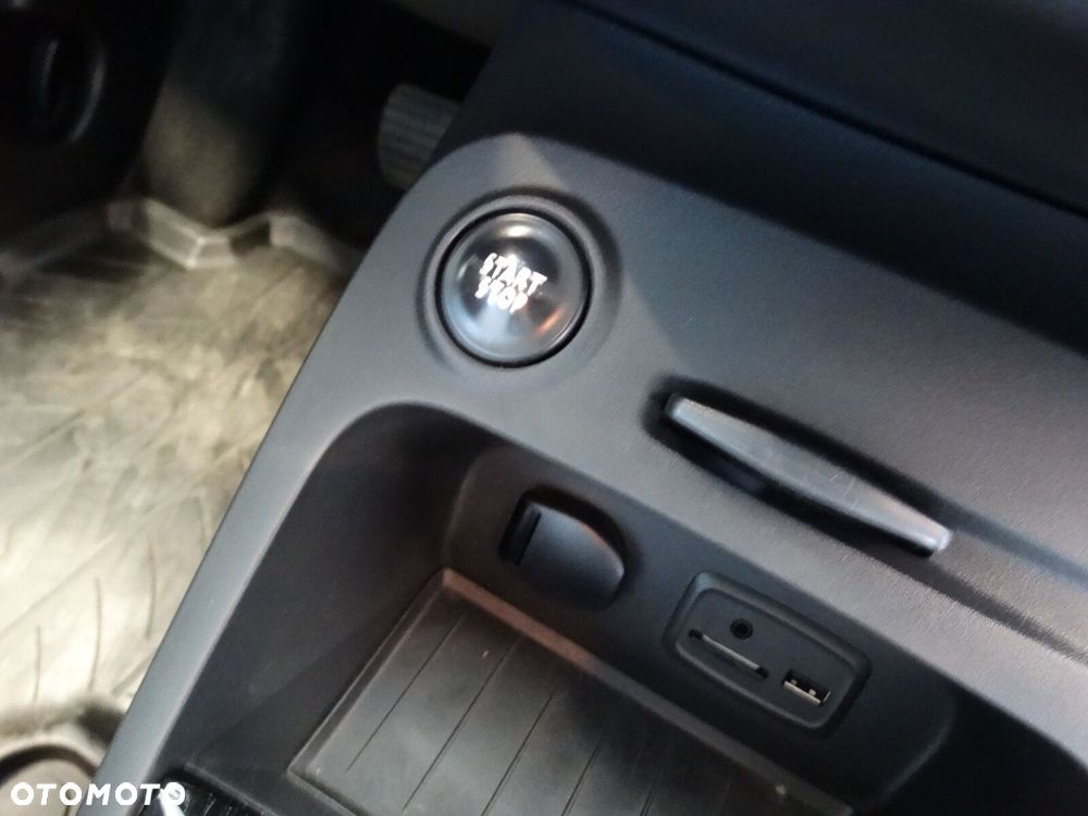 Renault Captur - 40