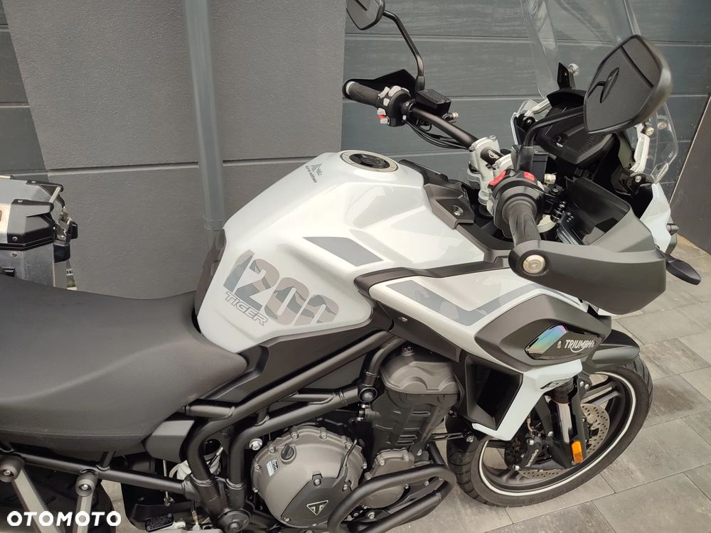 Triumph Tiger - 30