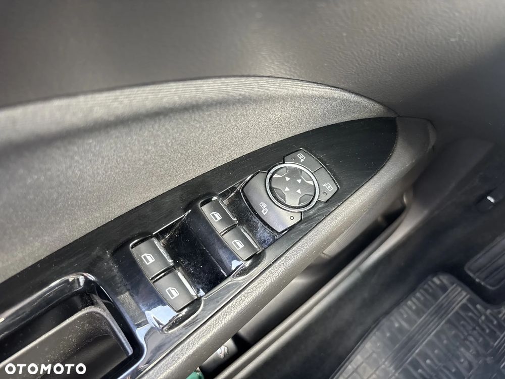 Ford Mondeo 1.5 EcoBoost Trend - 30
