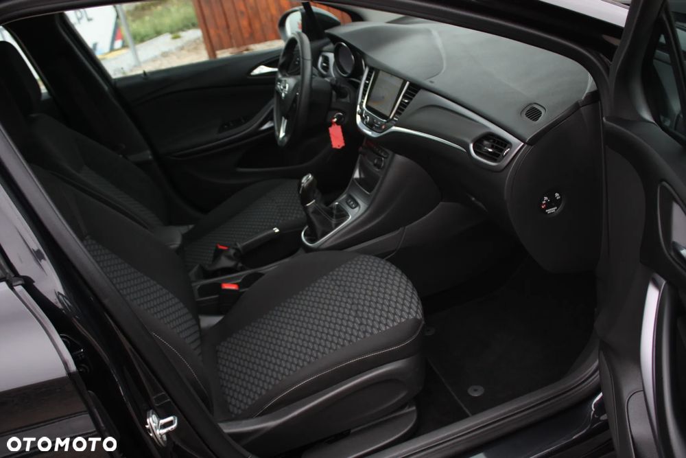 Opel Astra 1.4 Turbo Sports Tourer Dynamic - 31