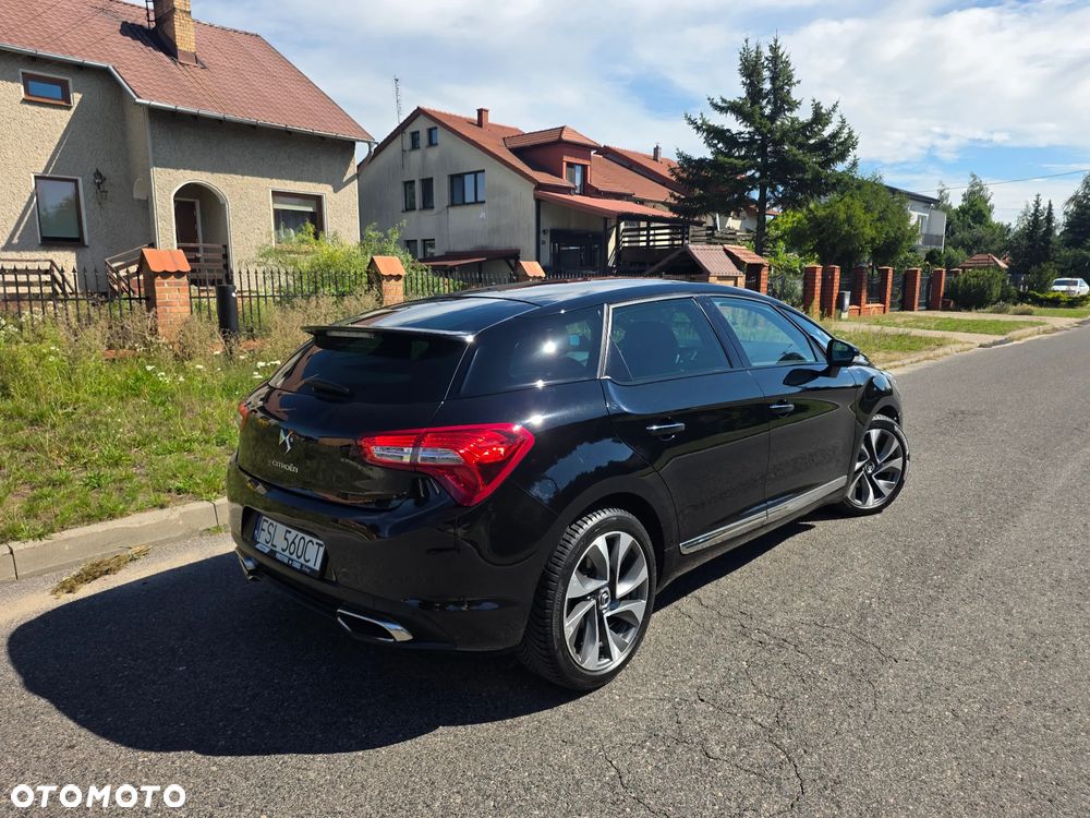 Citroën DS5 1.6 THP SoChic - 6