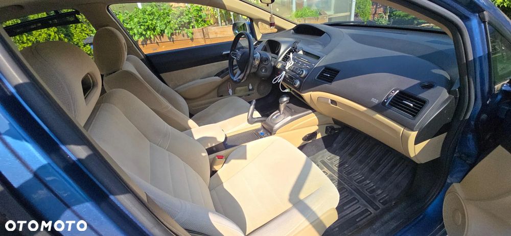 Honda Civic 1.8 Executive - 26