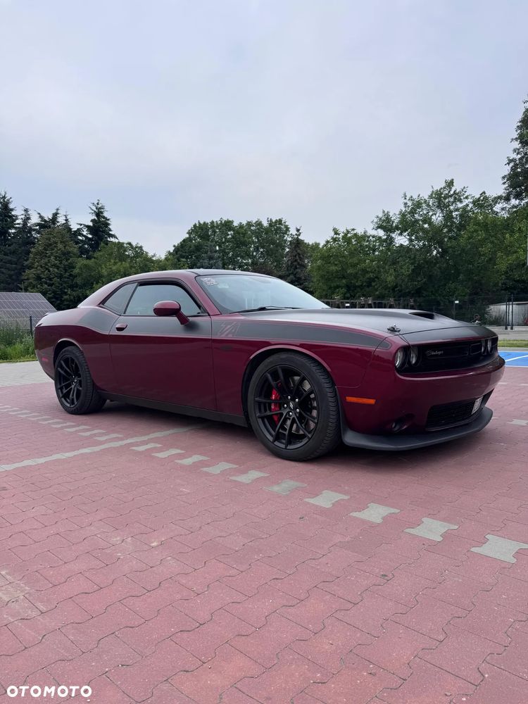 Dodge Challenger 6.4 Scat Pack - 13
