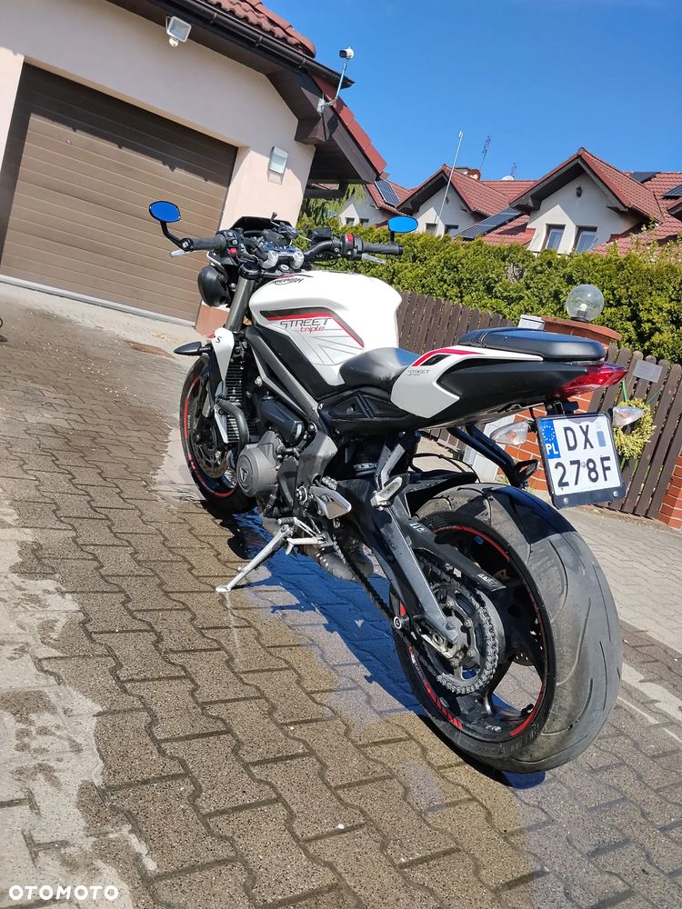 Triumph Street Triple - 3