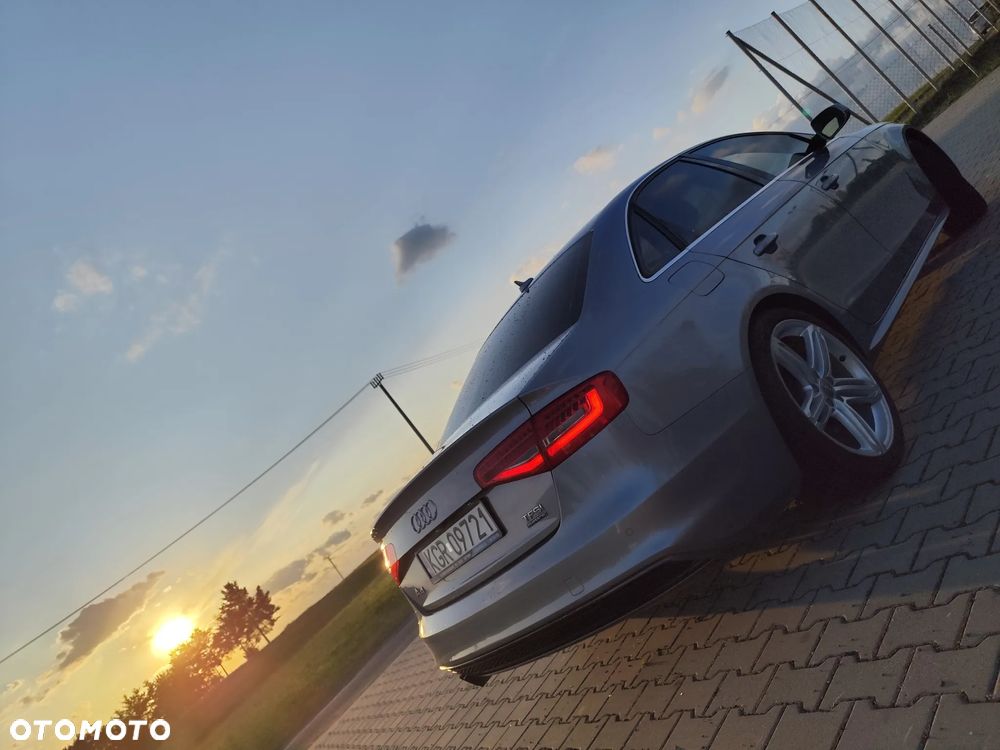 Audi A4 Limousine - 19