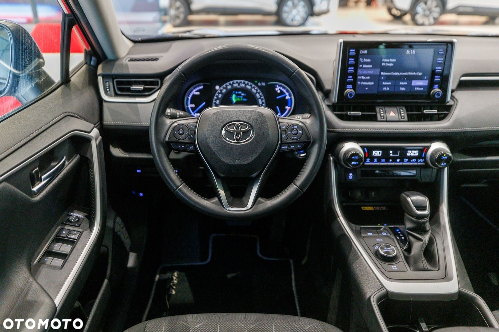 Toyota RAV4 - 29