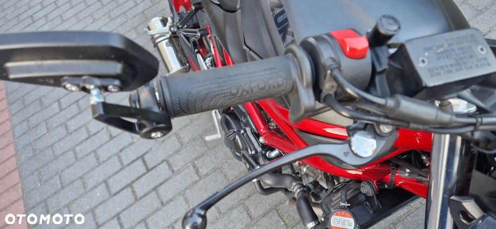 Suzuki SV - 21