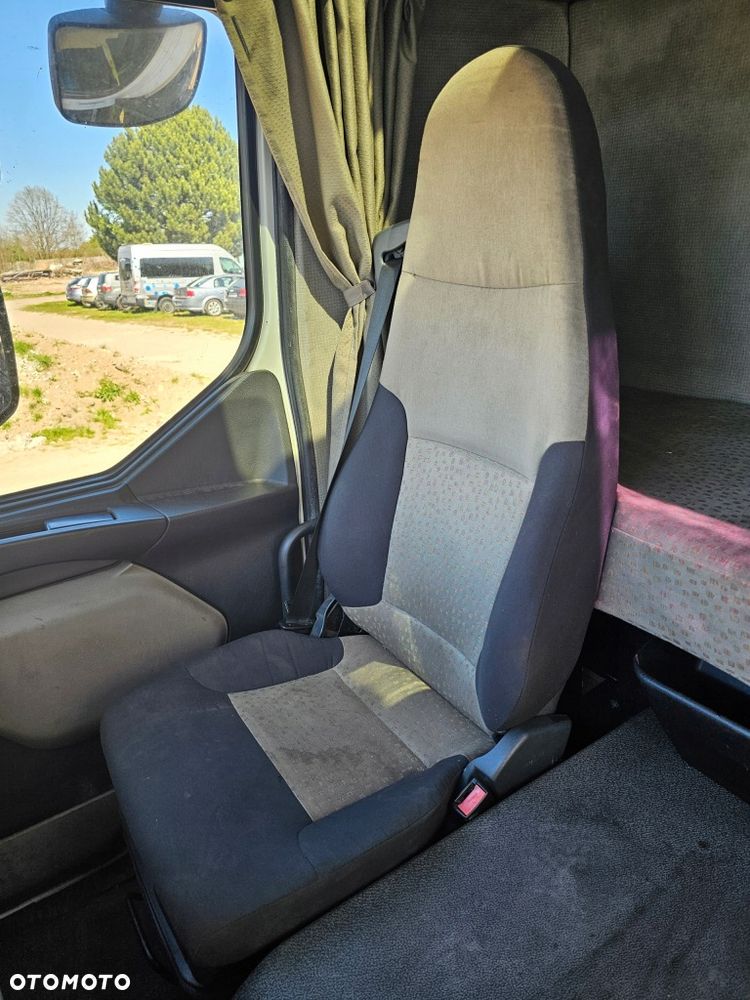 FOTEL PRAWY PNEUMATYCZNY SIEDZIENIE PASAŻERA RENAULT MIDLUM DCI DXI - 2