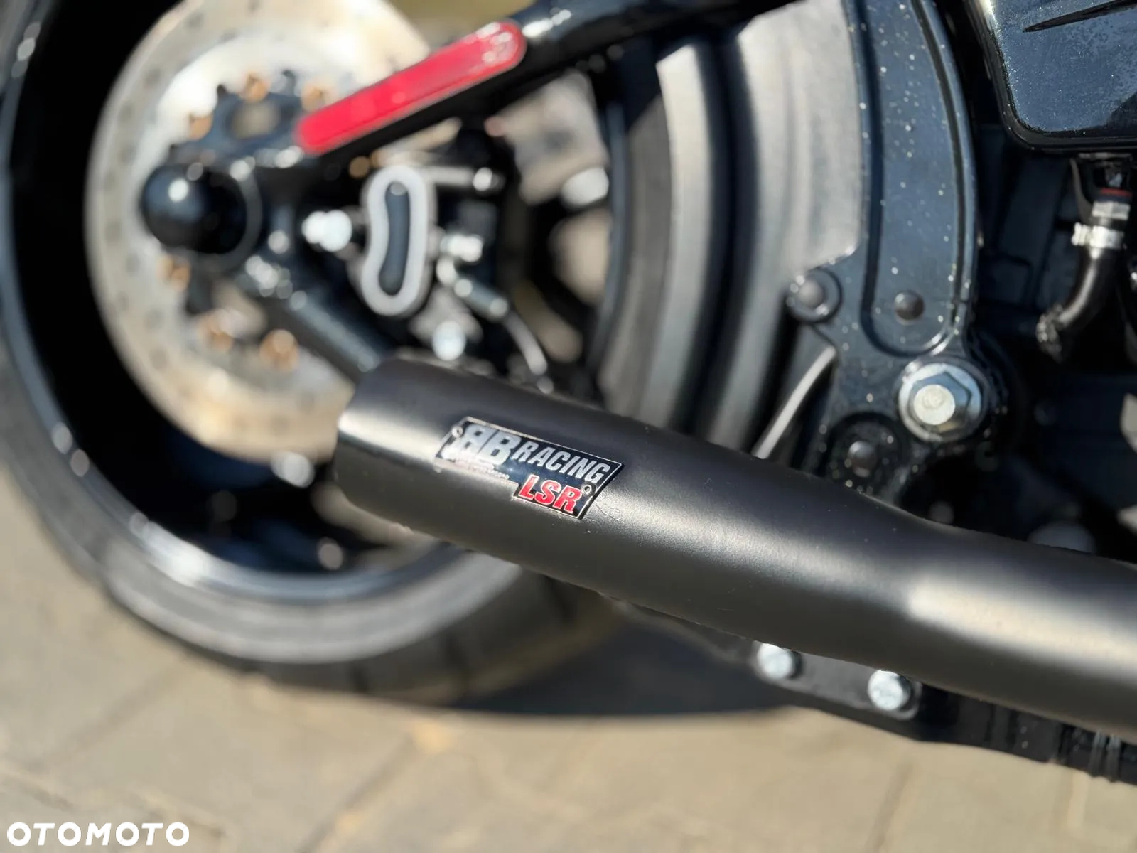 Harley-Davidson Softail Breakout - 11