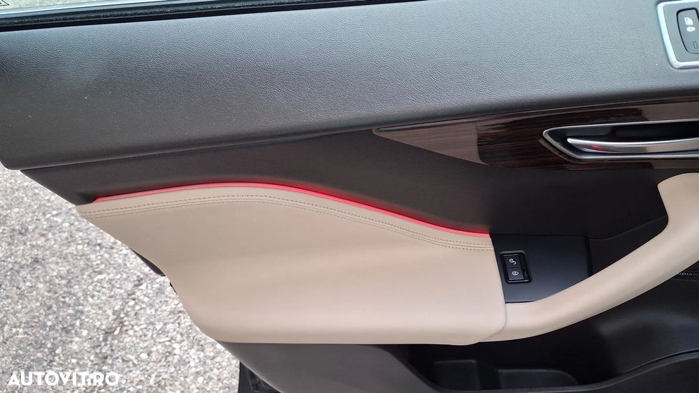 Jaguar F-Pace 20d AWD Aut. Portfolio - 37