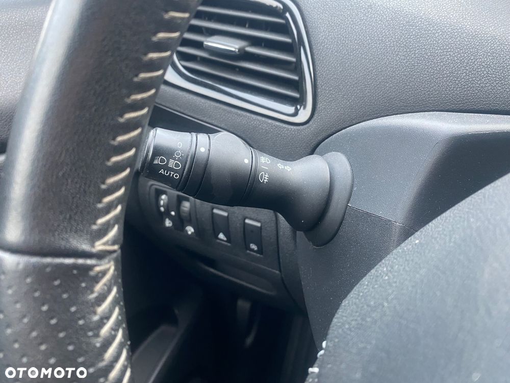 Renault Scenic ENERGY TCe 130 BOSE EDITION - 21