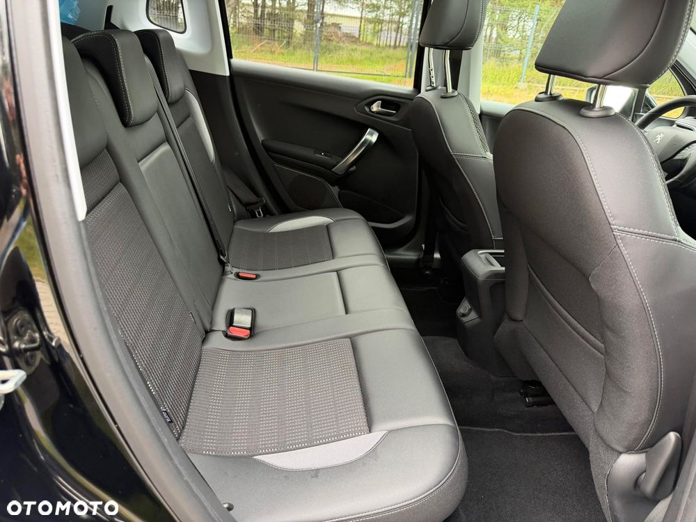 Peugeot 2008 1.5 BlueHDi Crossway - 25