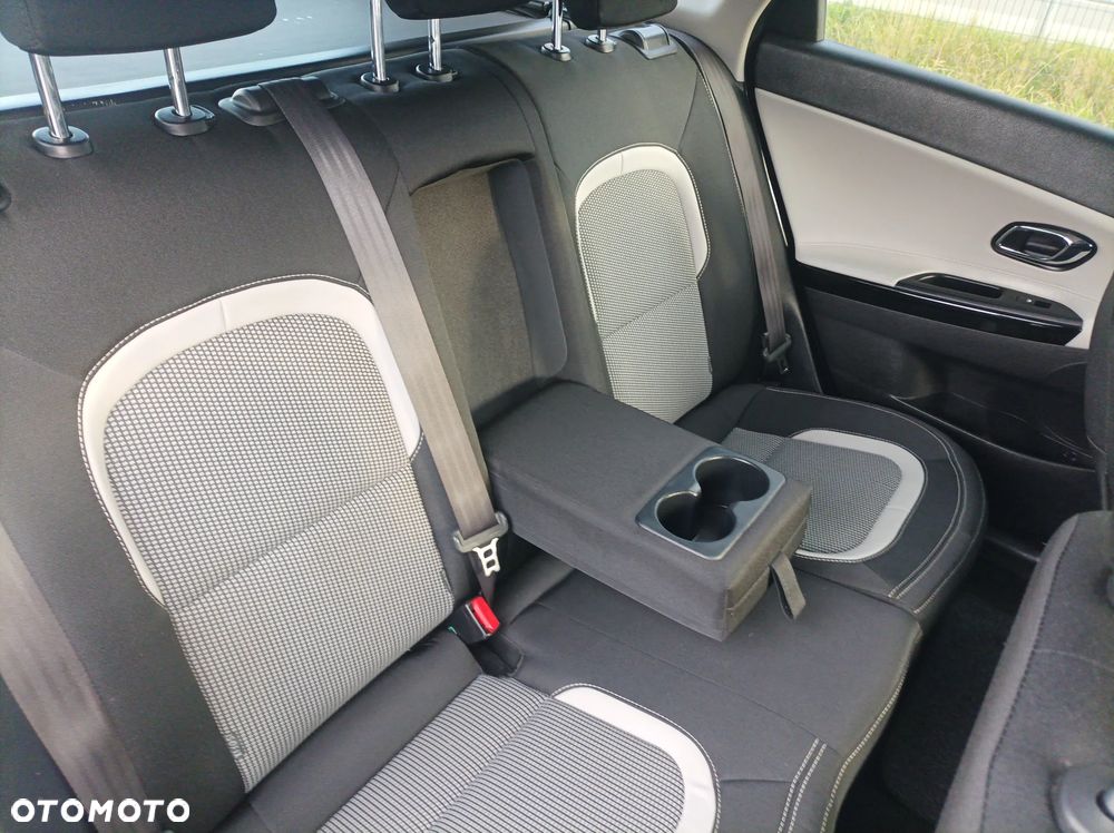 Kia Ceed 1.6 CRDi 128 ISG Platinum Edition - 27
