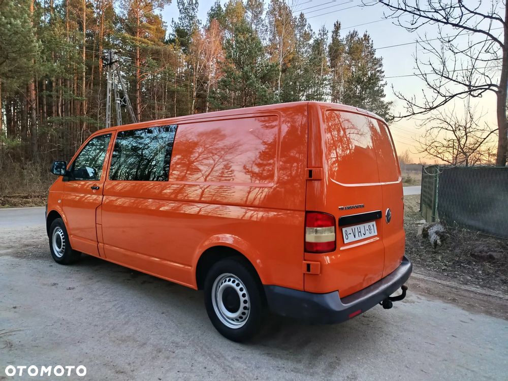 Volkswagen Transporter - 2