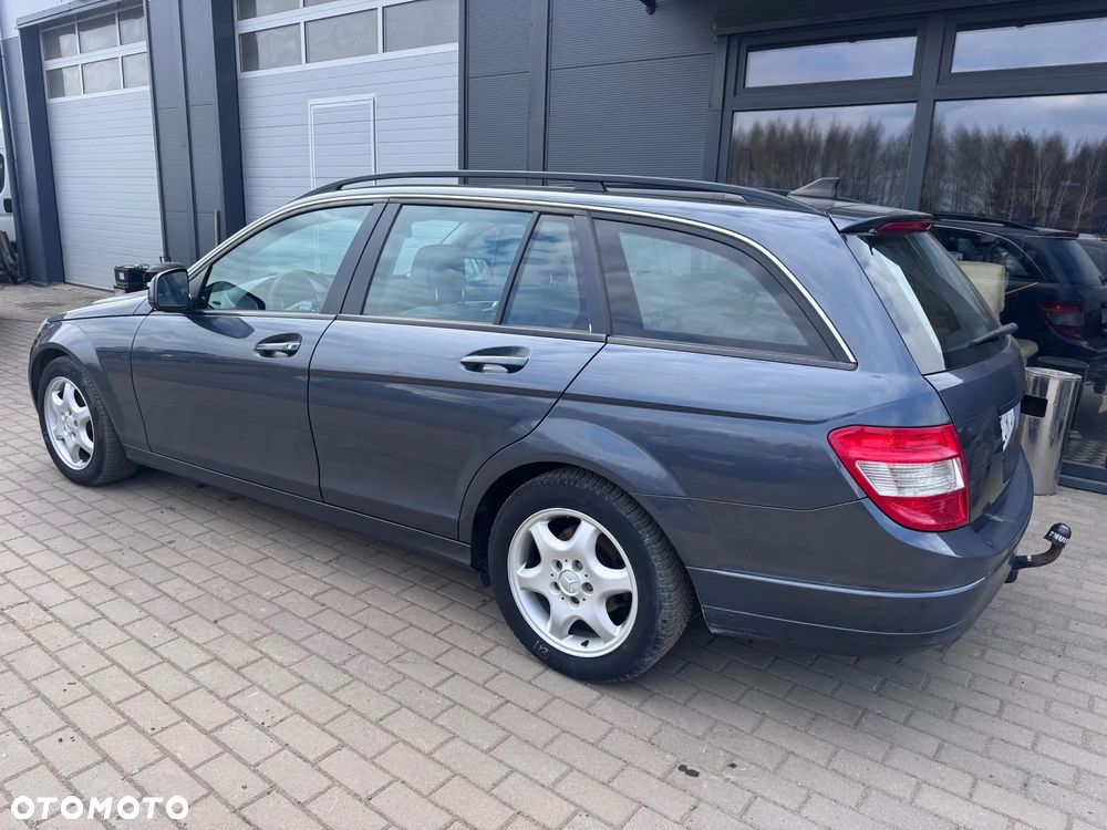 Mercedes-Benz Klasa C 180 Kompressor - 23