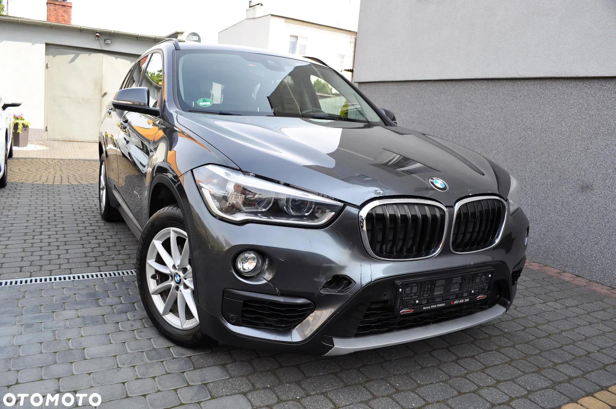 BMW X1 xDrive18d Business Edition - 4