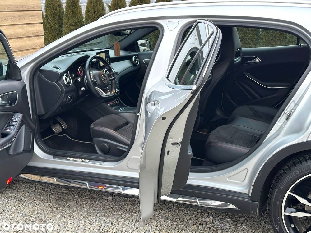 Mercedes-Benz GLA 180 d 7G-DCT AMG Line - 12