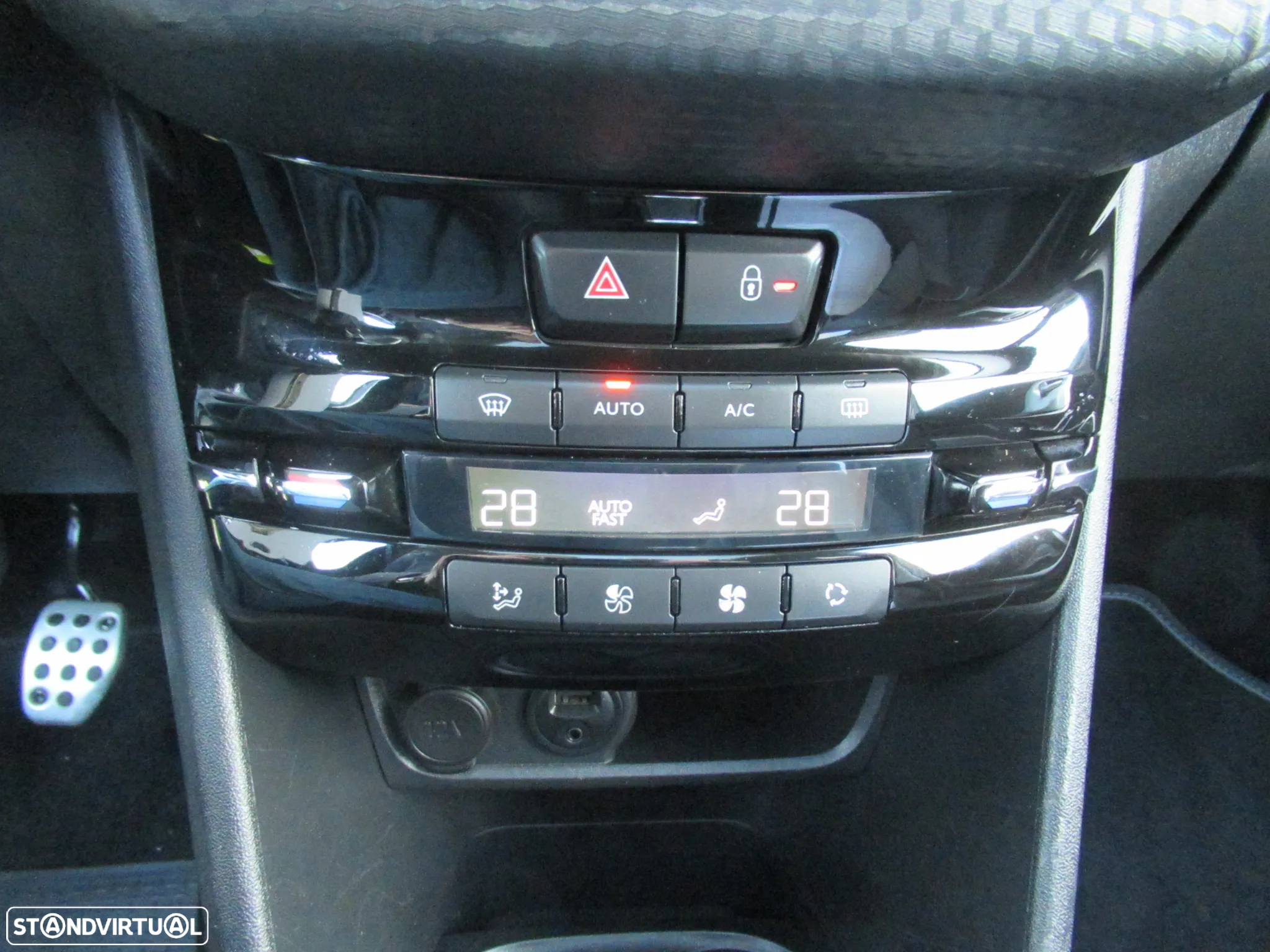 Peugeot 2008 1.6 BlueHDi Crossway - 25