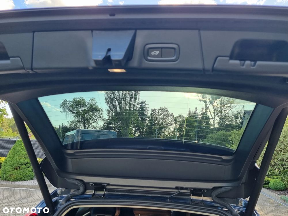 Volvo V90 Cross Country - 28