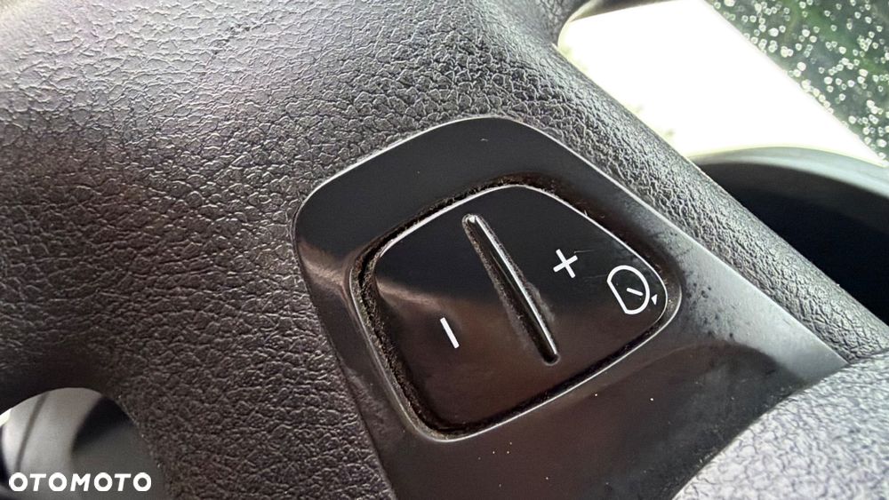Nissan NV300 - 19
