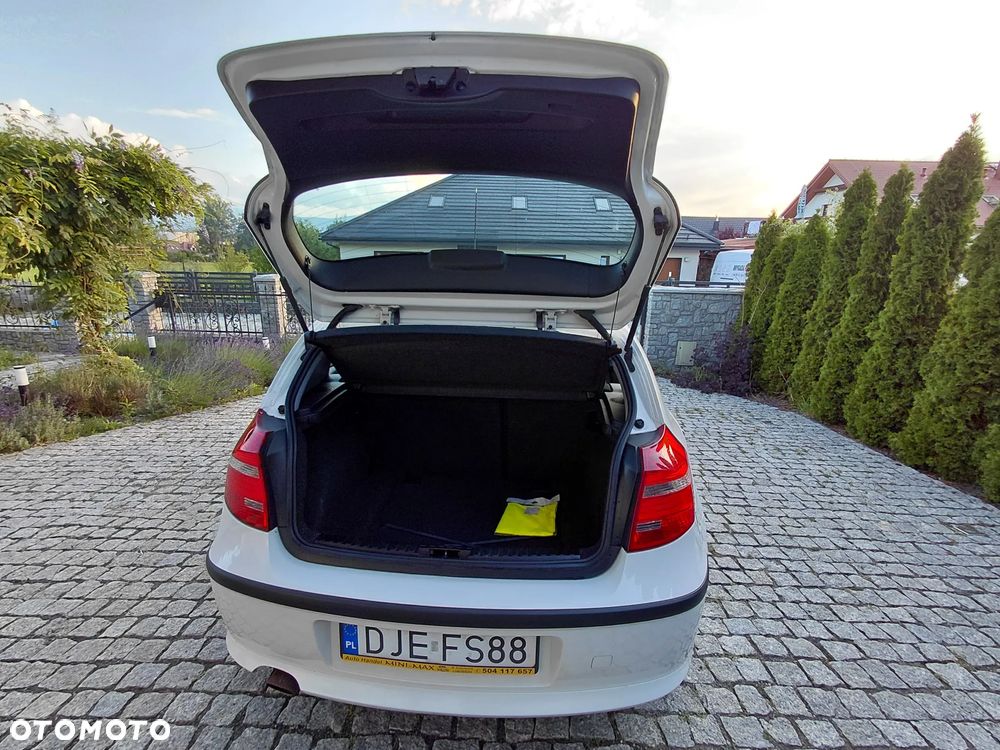 BMW Seria 1 116i - 14