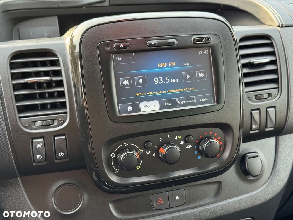 Opel Vivaro - 22