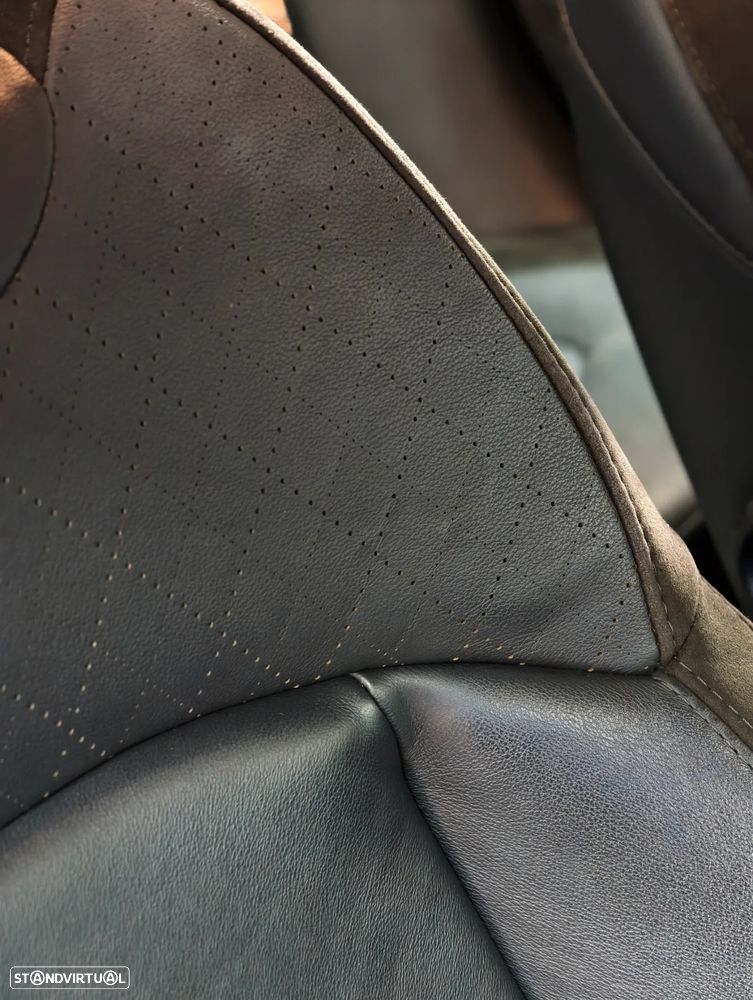 MINI 5 Portas Cooper SD Auto Desportiva - 33