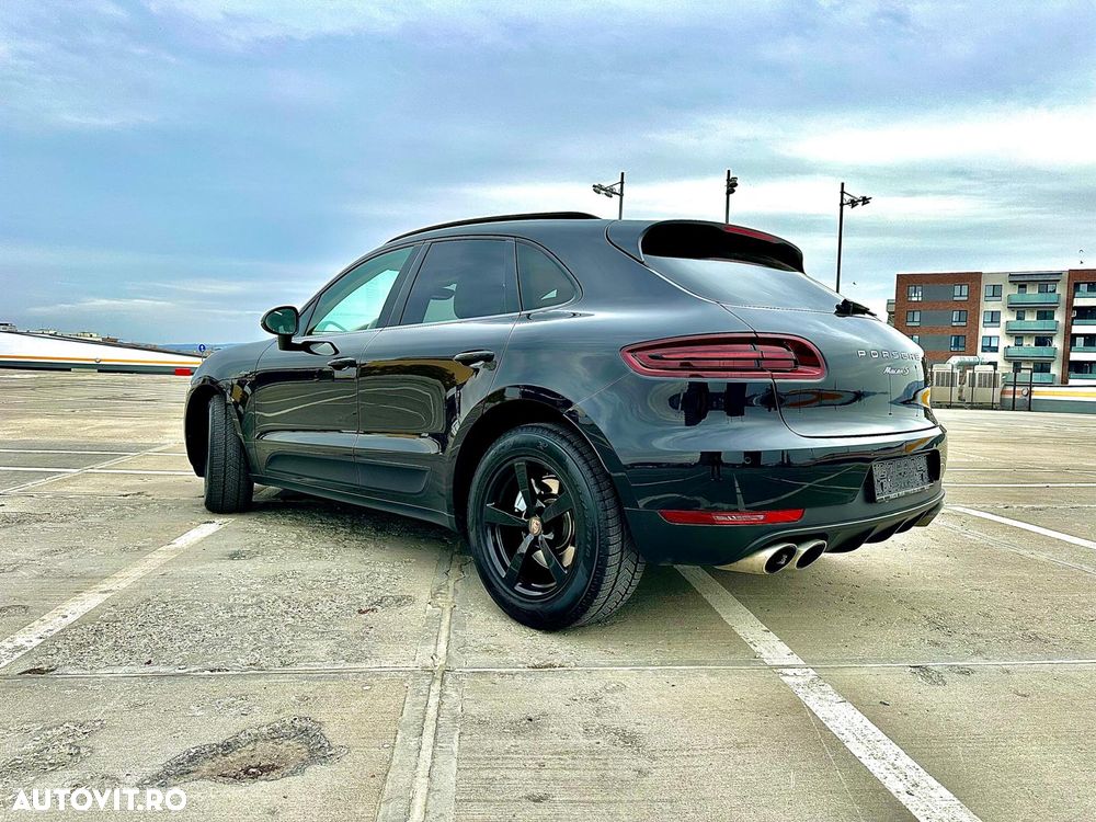 Porsche Macan - 38