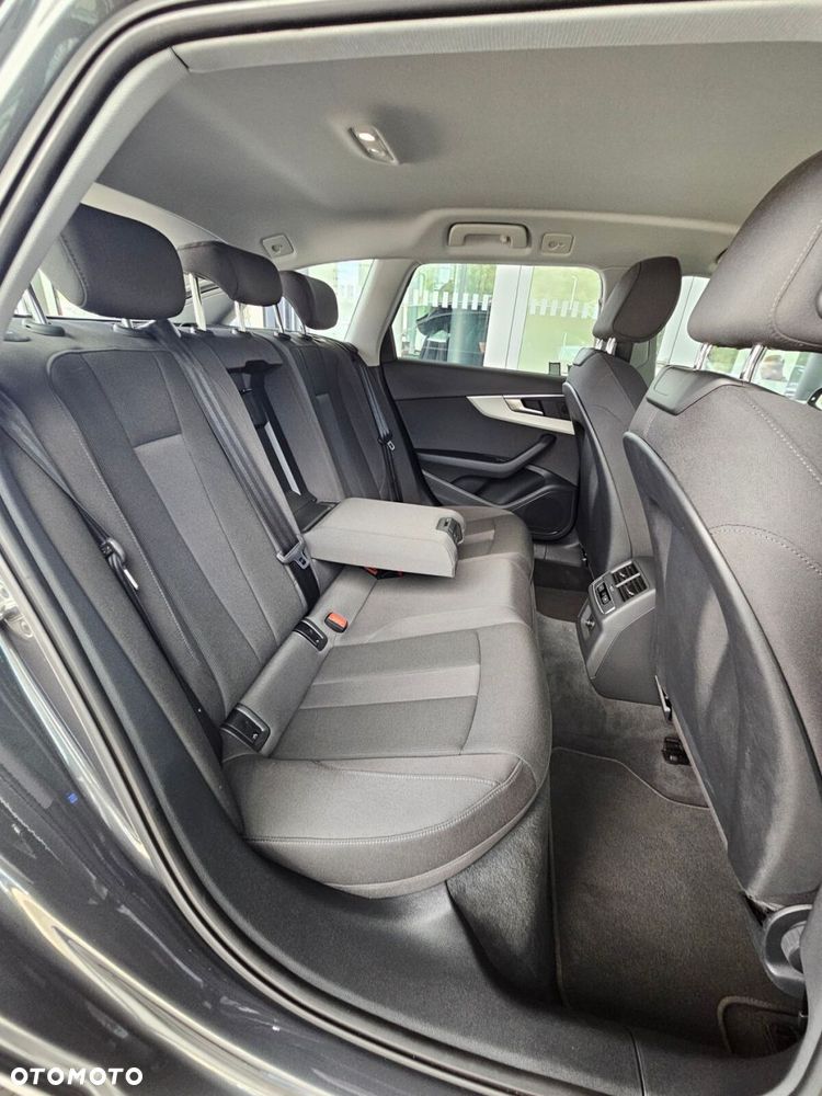 Audi A4 Avant 40 TFSI mHEV S Line S tronic - 35