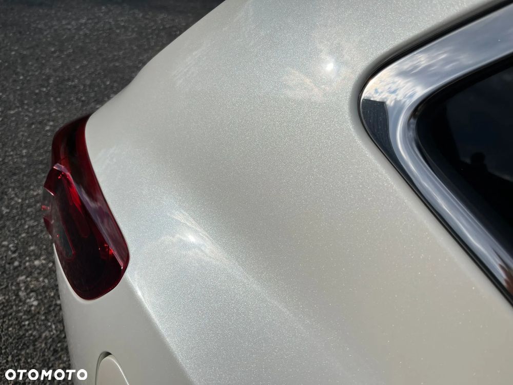 Nissan Qashqai 1.3 DIG-T N-Connecta - 23