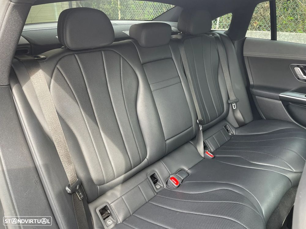 Mercedes-Benz EQE 300 Edition Electric Art - 32