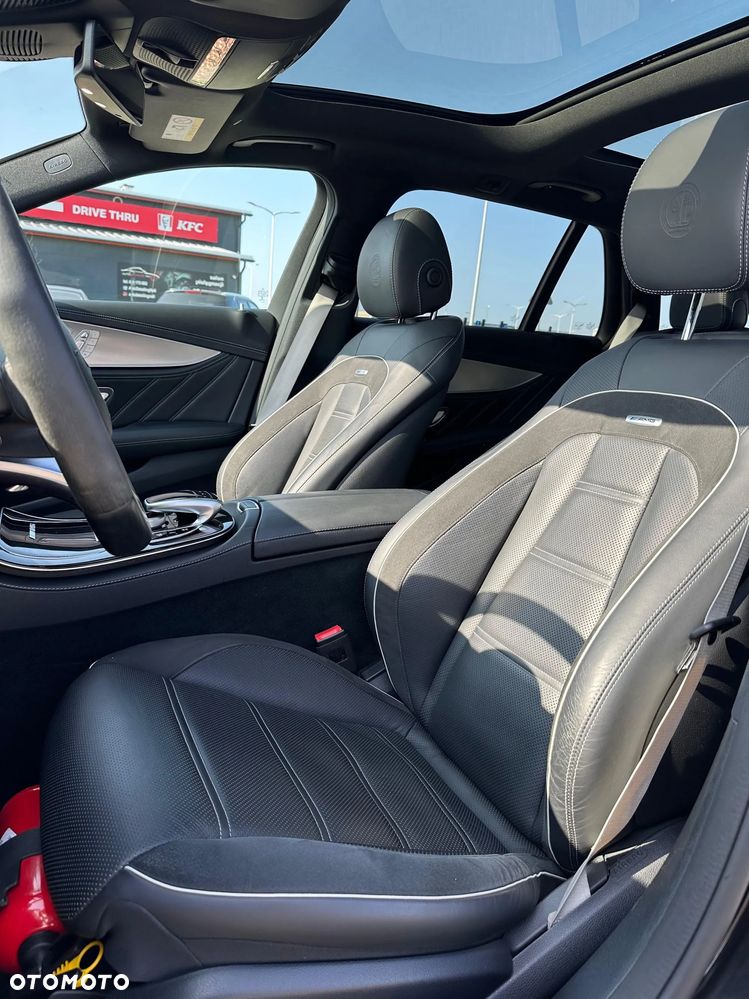Mercedes-Benz Klasa E AMG 63 S 4Matic+ T 9G-TRONIC - 30
