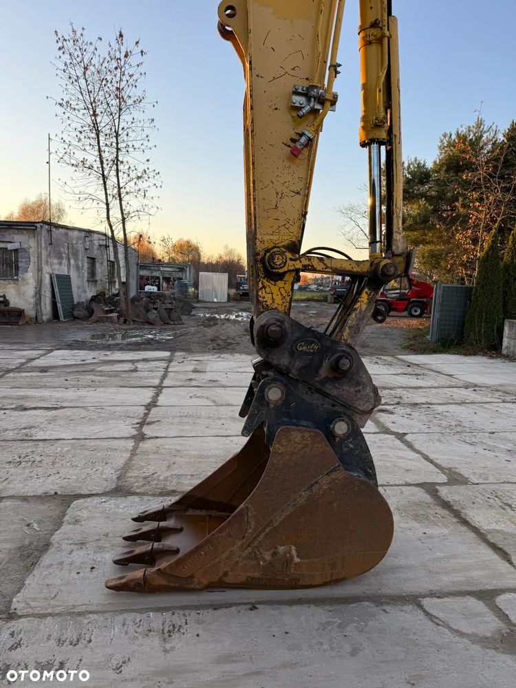 Komatsu PC 210 LC -11E0 - 11