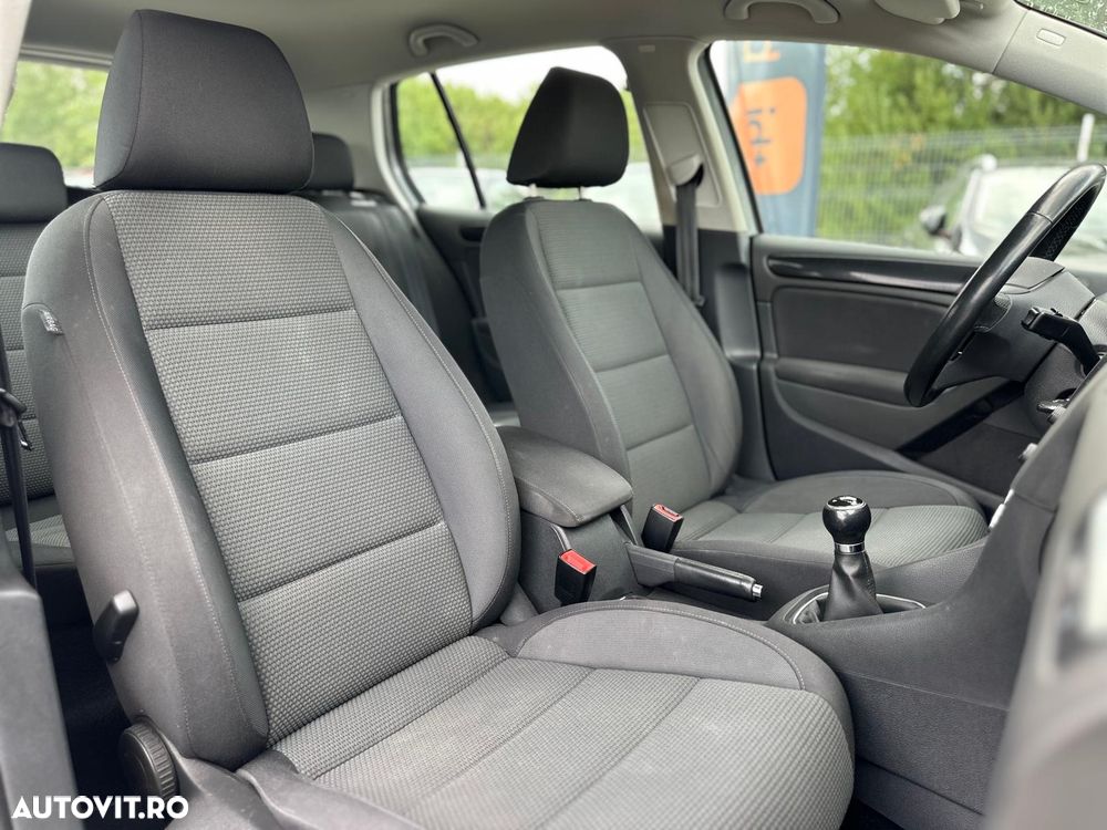 Volkswagen Golf 1.6 Team - 10