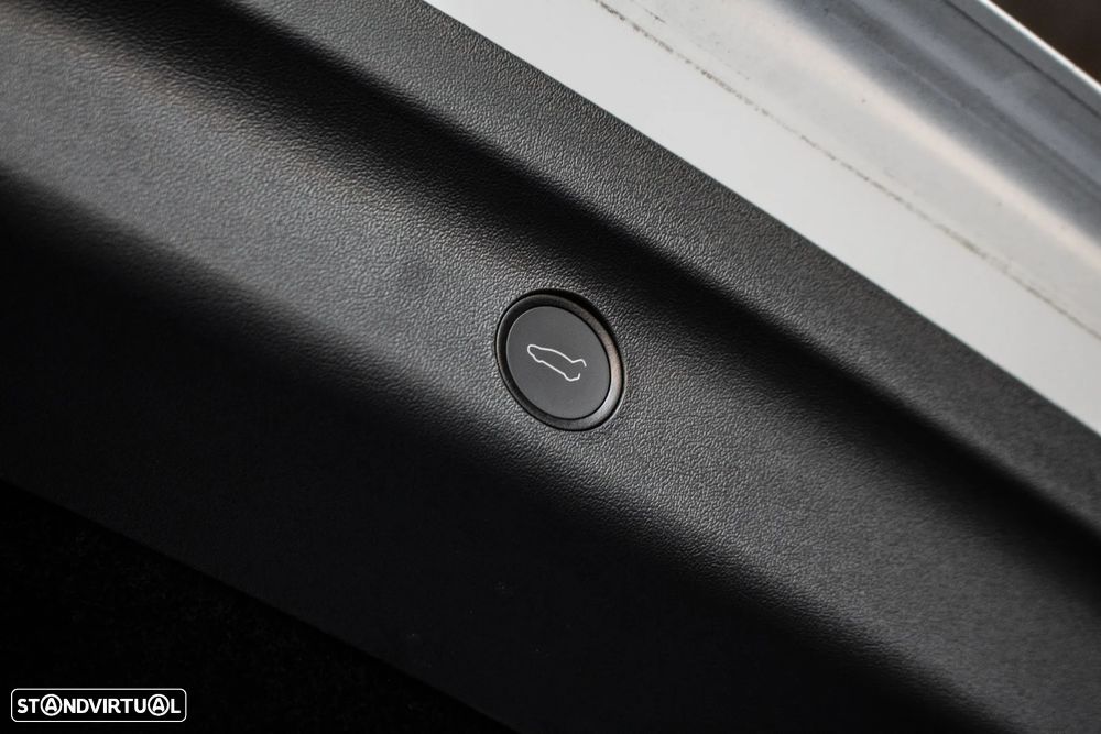 Tesla Model Y Tração Traseira - 25