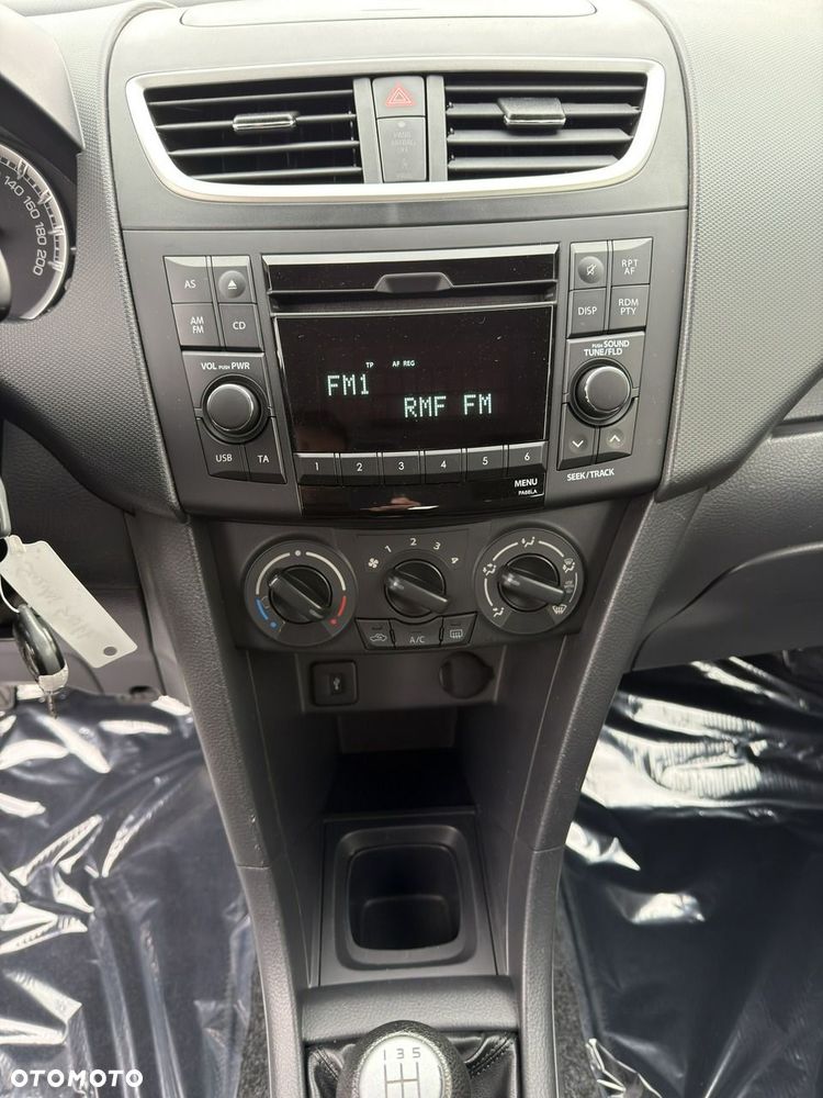 Suzuki Swift - 17