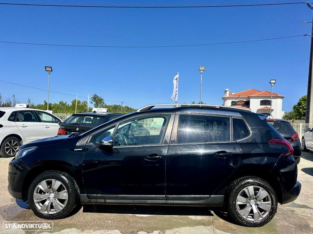 Peugeot 2008 1.2 PureTech SE Style - 4