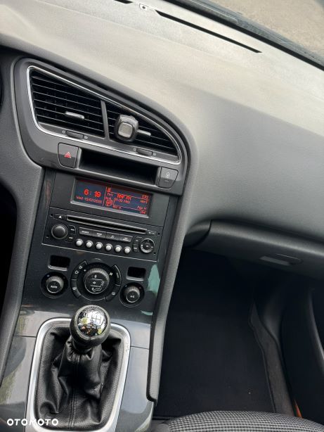 Peugeot 5008 2.0 HDi Premium - 35