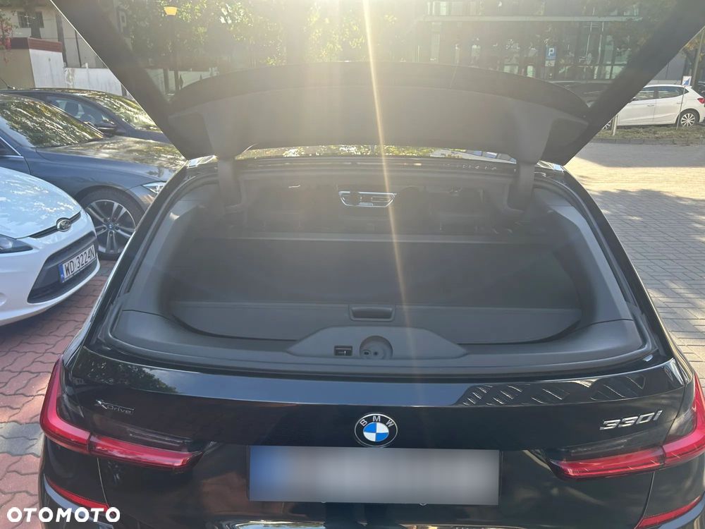 BMW Seria 3 330i xDrive M Sport sport - 21