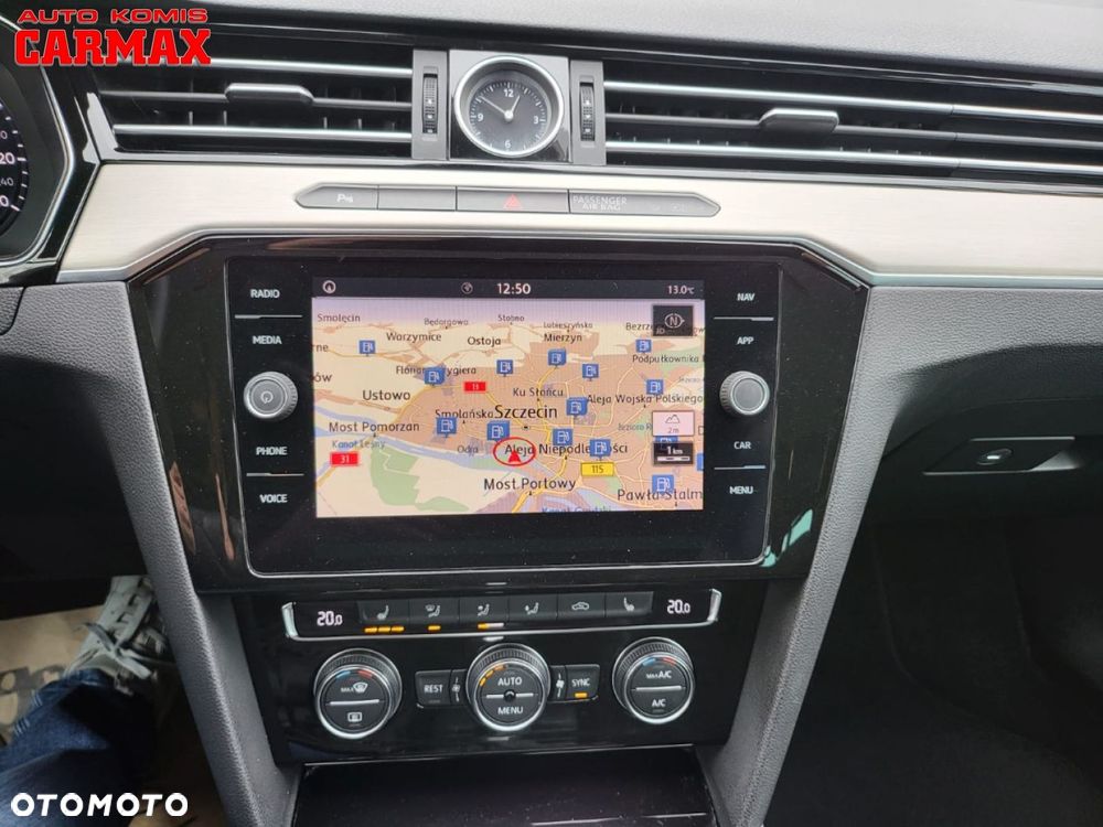 Volkswagen Passat - 22