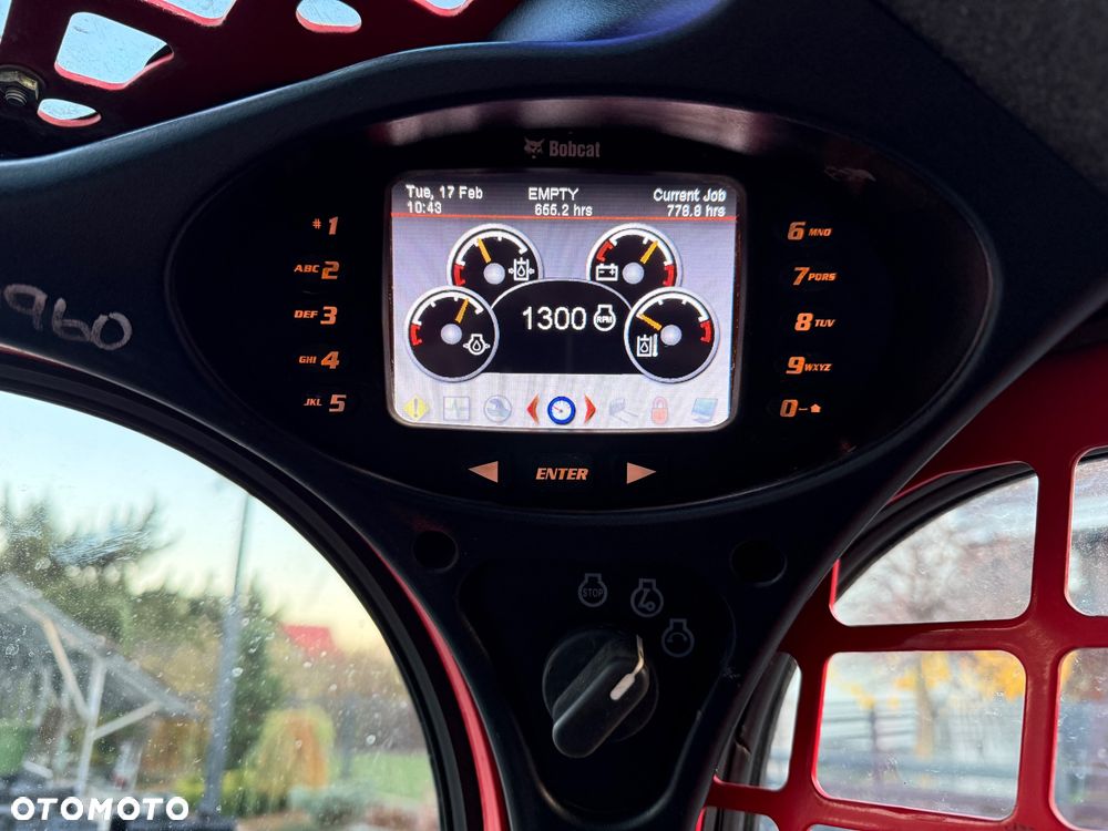 Bobcat T590 - 10