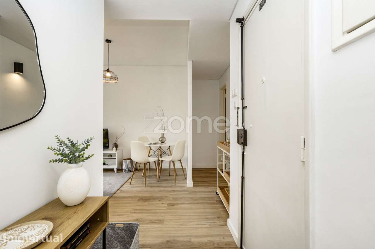 T1 Mobilado e Totalmente Remodelado | Alcântara – Jardim da Tapada - Grande imagem: 4/24