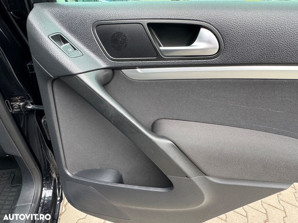 Volkswagen Tiguan 2.0 TDI DPF BlueMotion Technology Cup Sport & Style - 36