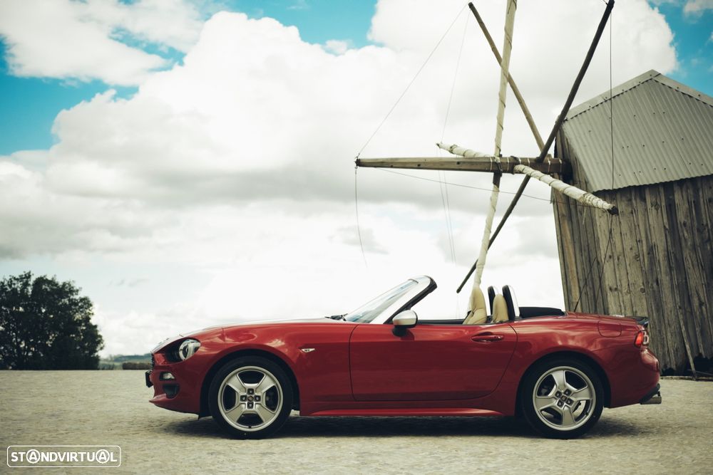 Fiat 124 Spider 1.4 T Multiair Lusso Europa Limited - 1
