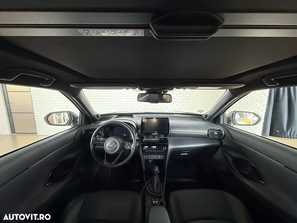 Toyota Yaris 1.5 130 CP HEV Premiere Edition - 9