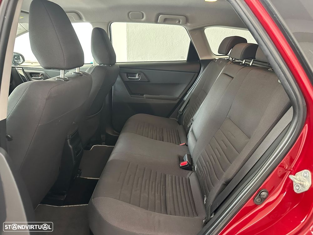 Toyota Auris Touring Sports 1.8 HSD Comfort - 26