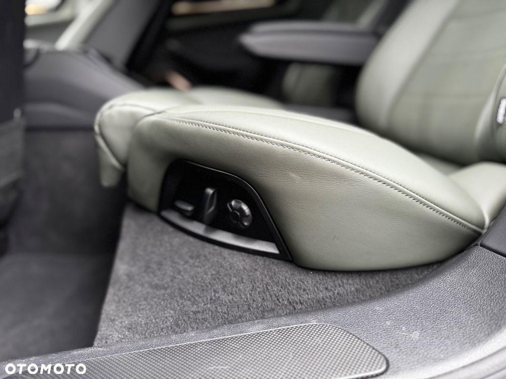 Porsche Panamera Turbo S E-Hybrid PHEV - 26